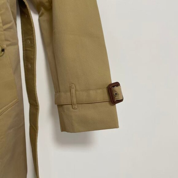 Streamlined trench with back slit and waist belt - Picture 5 of 14